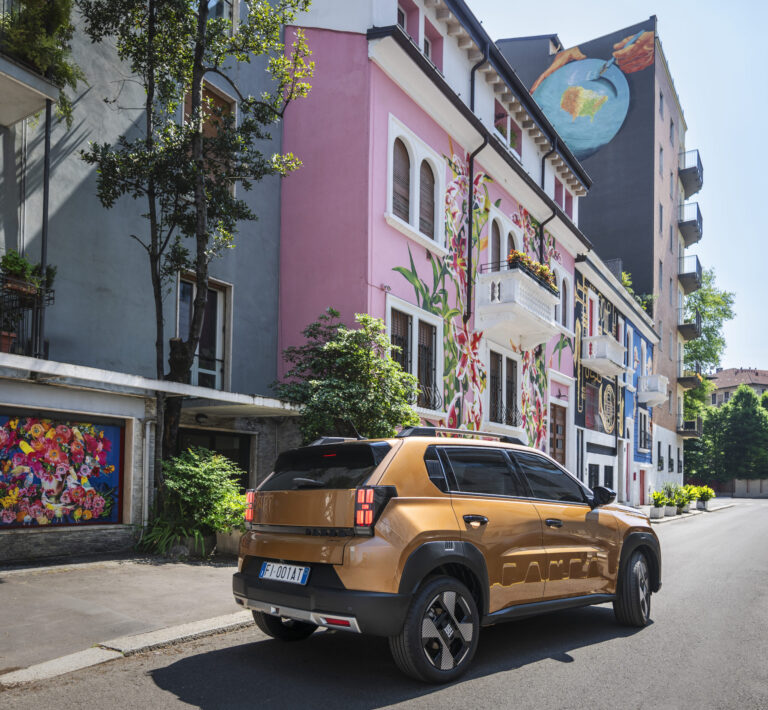 véhicule particuliers dans une ruelle